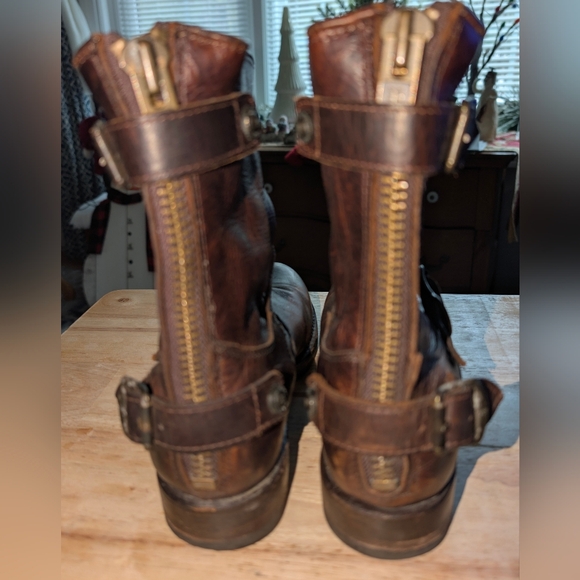 Frye Veronica Short Buckle Moto Antiqued Boots - Picture 7 of 13